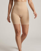 Sculpt Short in motion - walking, front